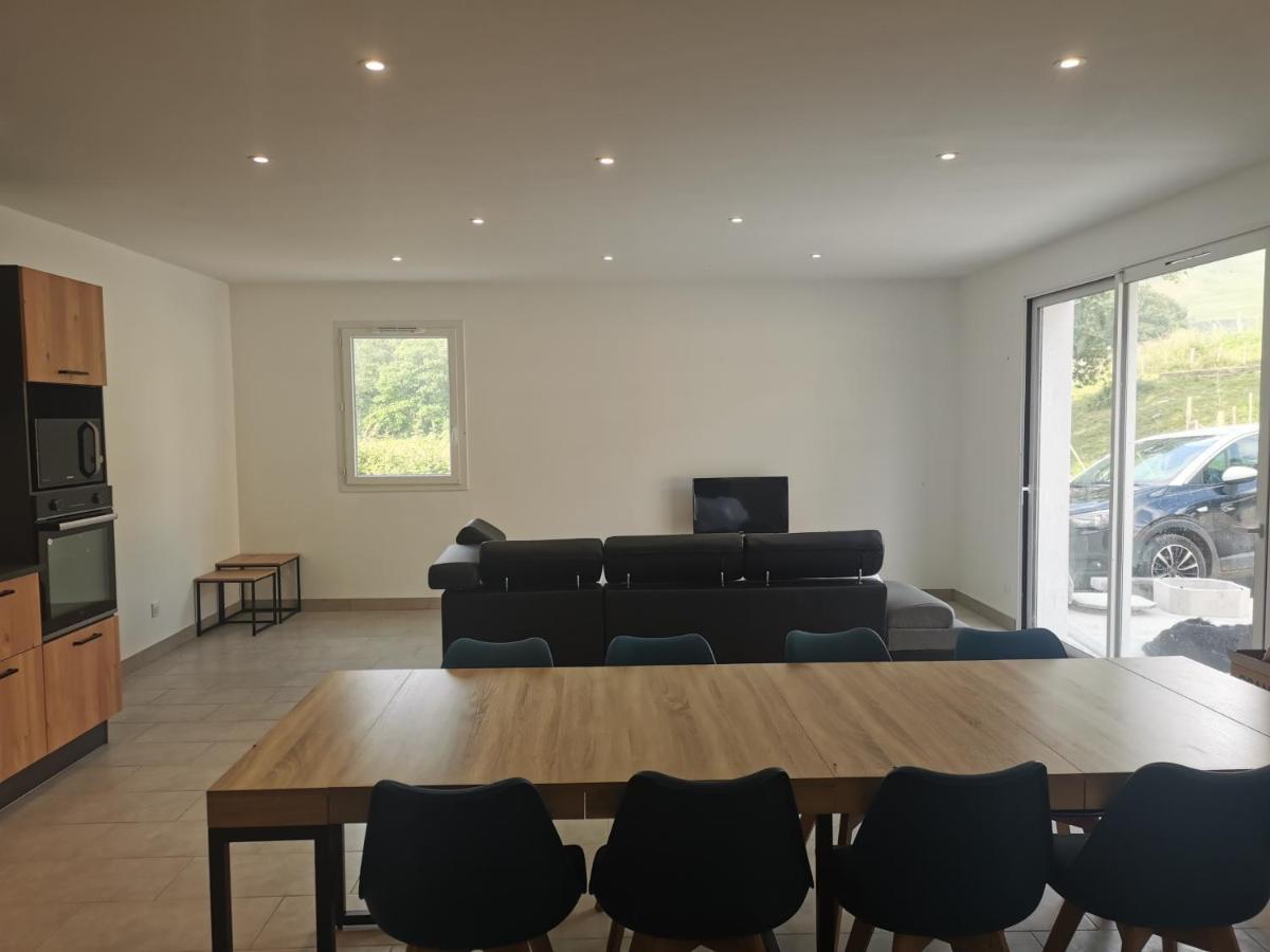 Maison Mitoyenne Au Coeur Du Pays Basque Saint-Esteben 外观 照片